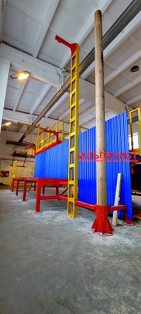 г. Верхняя Пышма. АО Уралэлектромедь открыла учебно-тренировочный полигон «Альпинист» для высотных работ